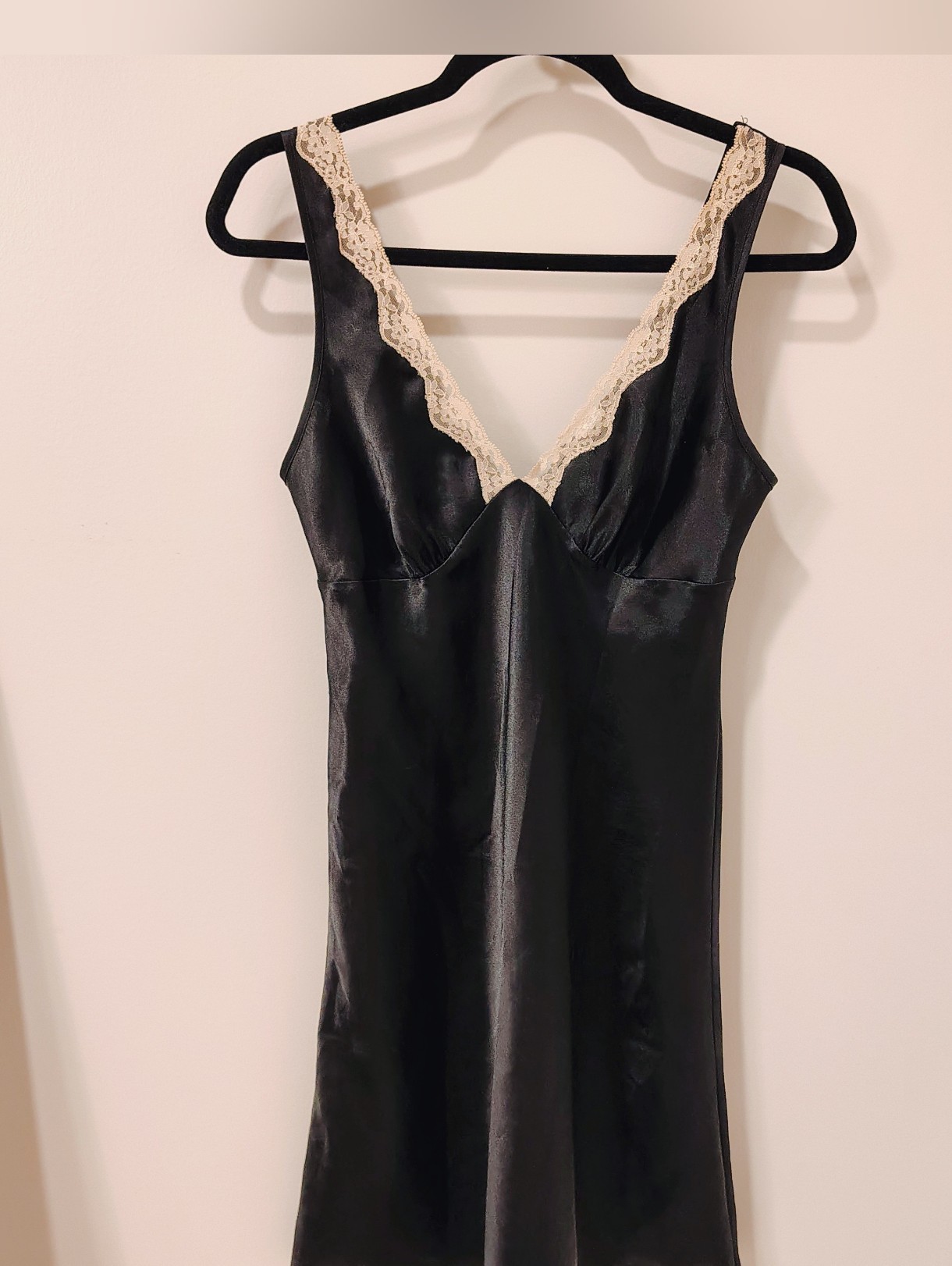 Victorias Secret Satin Slip 0606